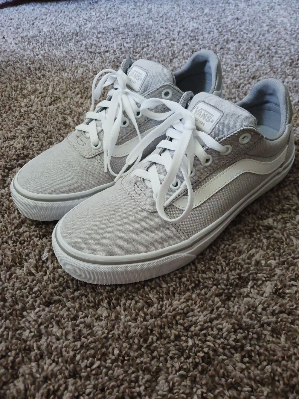 Vans Women’s Deluxe Comfort Old Skool Canvas Sneakers